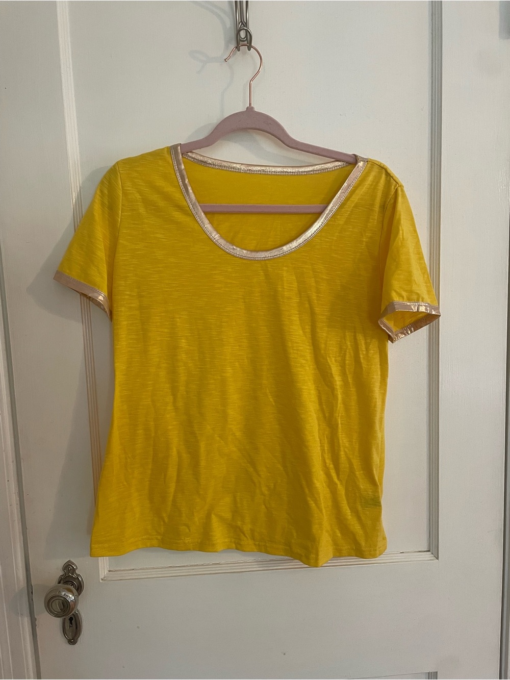 SHEIN Yellow Short-Sleeve Scoop Neck Tee with Metallic Trim
